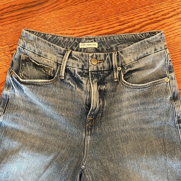 Good American Jeans - Picture 3 of 6